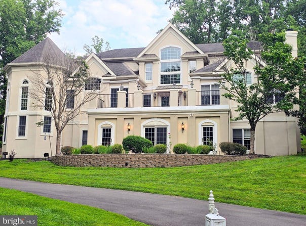 720 FOXTAIL Court, NEW HOPE, PA 18938