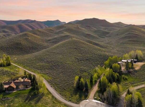 230 Blue Bell, Sun Valley, ID 83353