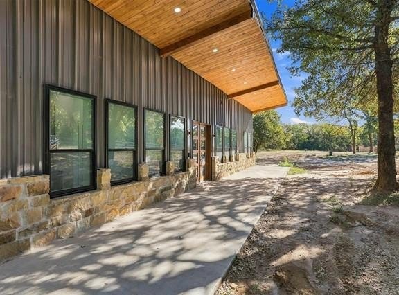 11358 E Little Road, Kingston, OK 73439