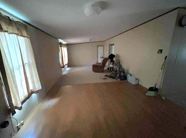 208 W Woodworth, Hardtner, KS 67057