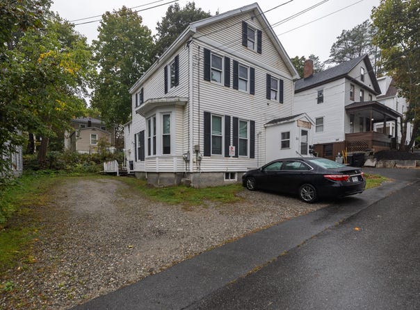34 Oak Street, Augusta, ME 04330