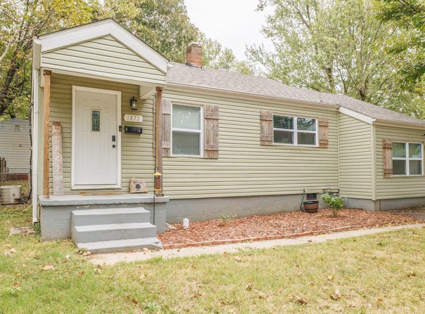 1872 N Broadway Avenue, Springfield, MO 65803