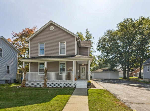 392 W Exchange Street, Crete, IL 60417