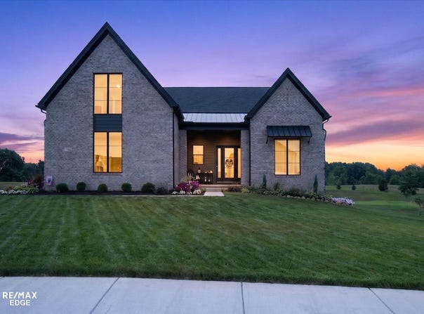 758 Sutton Court, Saline, MI 48176