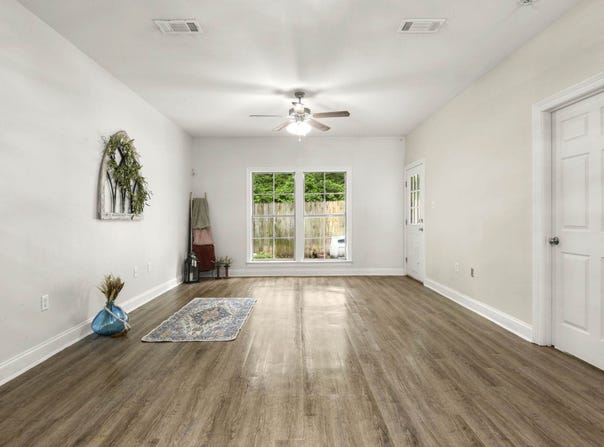 10664 Florida Blvd., Walker, LA 70785