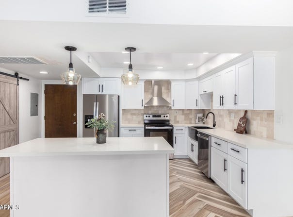 7930 E CAMELBACK Road, Scottsdale, AZ 85251