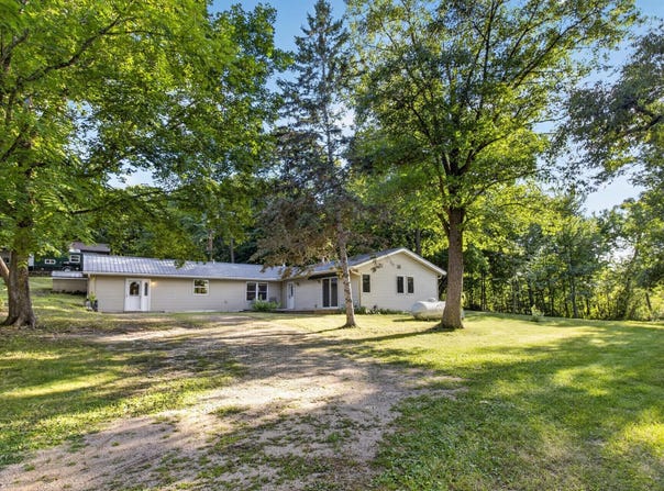42003 Engstrom Beach Road, Dent, MN 56528