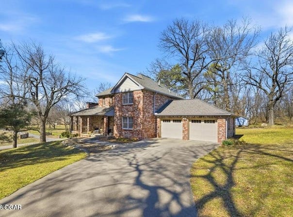 916 E 27th Street, Baxter Springs, KS 66713