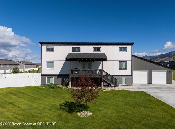116 CLEARVIEW Drive, Etna, WY 83118