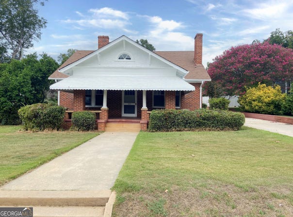 304 FORSYTH ST., Barnesville, GA 30204