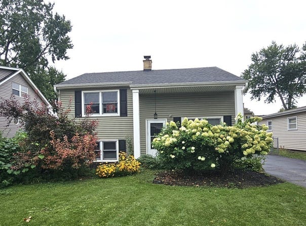 618 W Comstock Avenue, Elmhurst, IL 60126