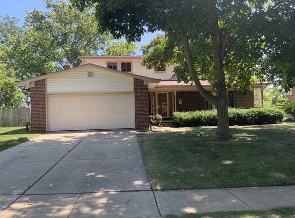 359 Old Creek Drive, Saline, MI 48176