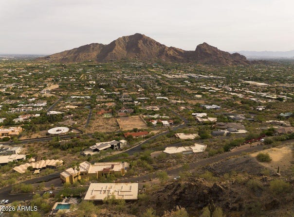 5743 E GLEN Drive, Paradise Valley, AZ 85253