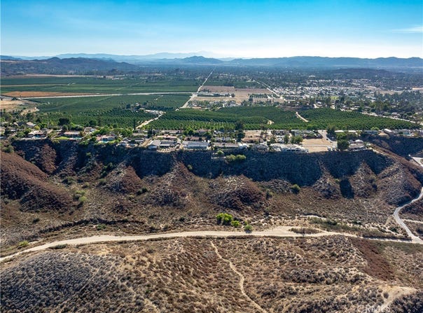 Grant, Hemet, CA 92544