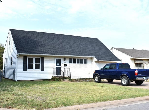 906 N 19th st, Enid, OK 73701