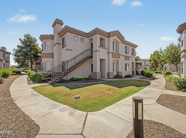 1941 S PIERPONT Drive, Mesa, AZ 85206