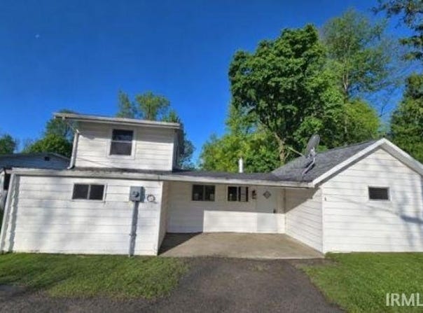 5711 W County Road 1070 Common, Gaston, IN 47342-8803