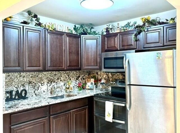 12 Windsor A, West Palm Beach, FL 33417