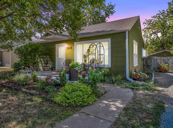 515 S High St, Newton, KS 67114