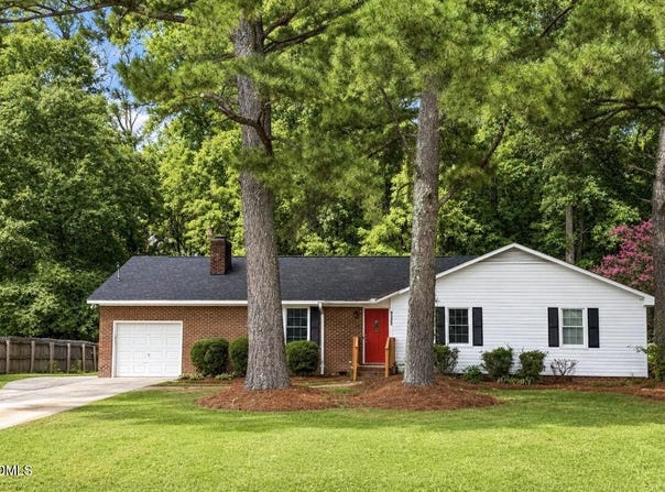 1125 Par Three Drive S, Wilson, NC 27893