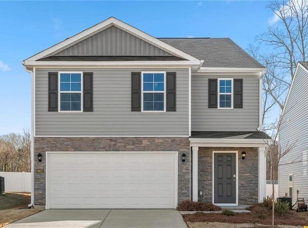 121 Beechwood Circle, Thomasville, NC 27360