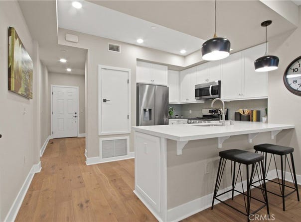 927 Deep Valley Drive, Rolling Hills Estates, CA 90274