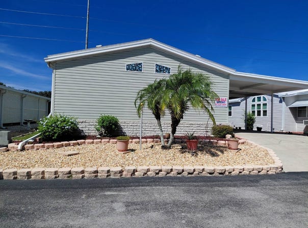 39322 Keiths Cir, Zephyrhills, FL 33542