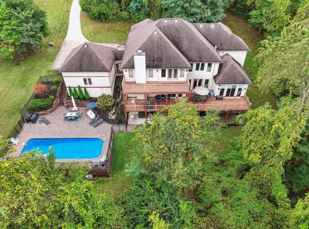 8322 Benson Road, Carroll, OH 43112
