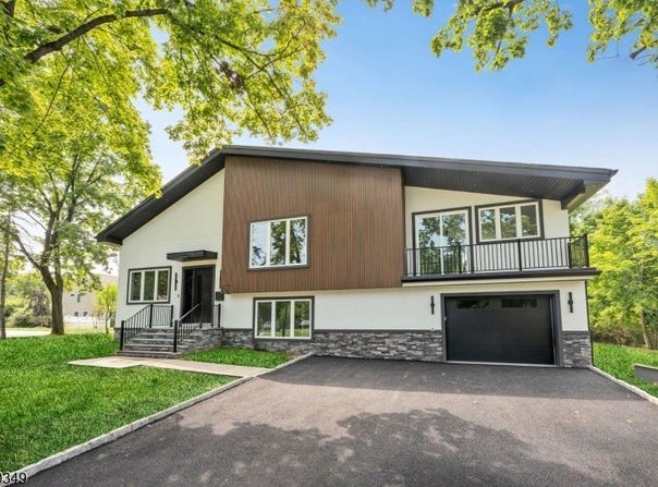 62 Asmus Rd, Closter Boro, NJ 07624-1302