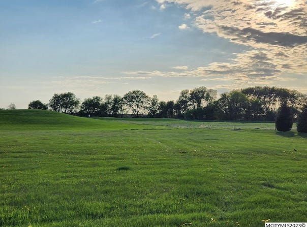 429 Brickyard Rd, SHEFFIELD, IA 50475