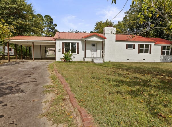 111 Walker Drive, Naples, TX 75568