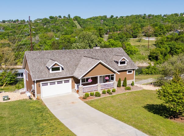 134 Little Creek Lane, Kimberling City, MO 65686
