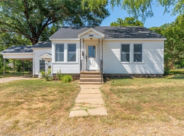 1019 E Main ST, Paris, AR 72855