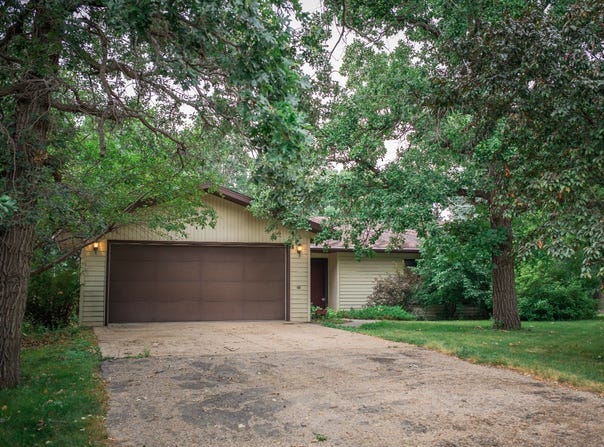 2415 12th SW Ave, Devils Lake, ND 58301