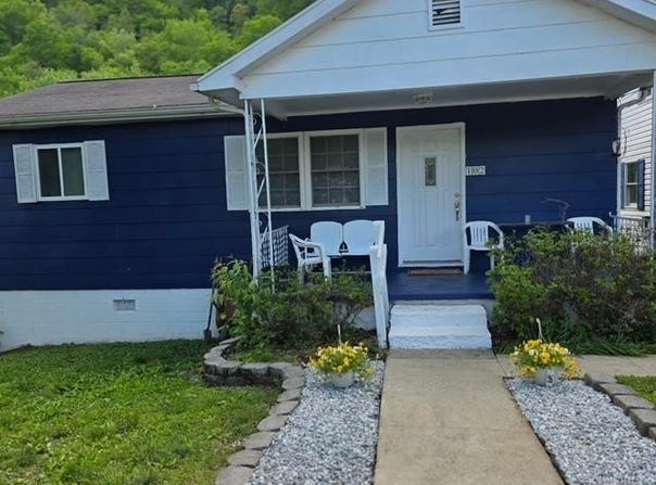 102 Cardinal Drive, Ivel, KY 41642