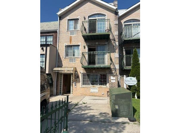 4 E 54TH Street, Brooklyn, NY 11203