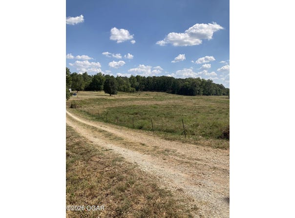 13115 Falcon Road, Neosho, MO 64850