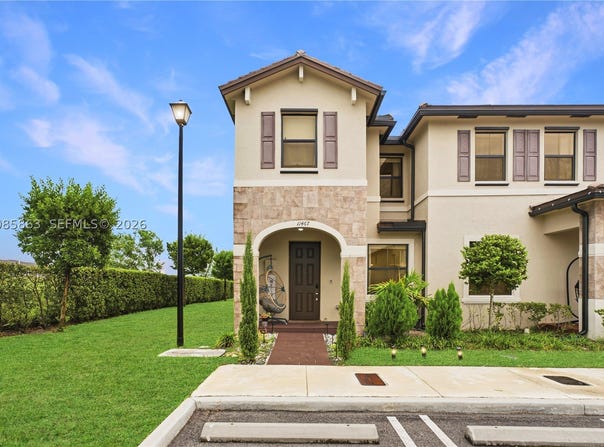 11467 W 34th Ct, Hialeah, FL 33018