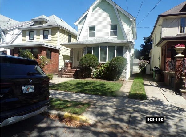 1821 E 27th Street, Brooklyn, NY 11229
