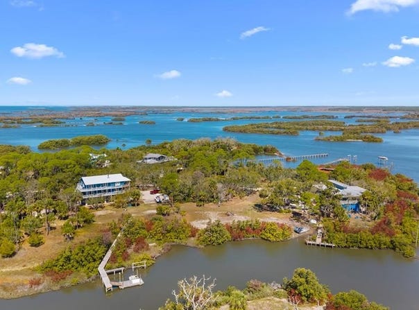 Osprey Cir, Cedar Key, FL 32625