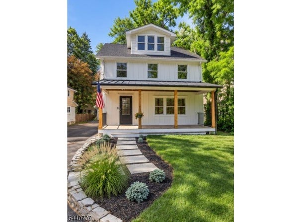 129 W Oak St, Bernards Twp., NJ 07920-1744