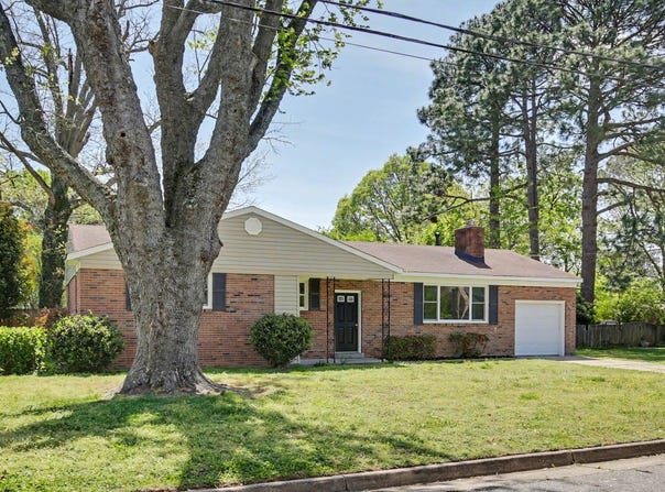 319 Pasture Ln, Hampton, VA 23669