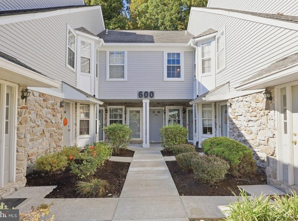 606 MEWS Drive, SELLERSVILLE, PA 18960