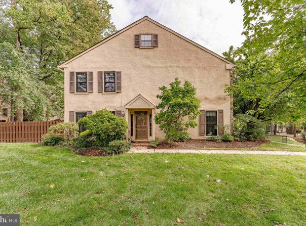 1201 WEATHERSTONE Drive, PAOLI, PA 19301