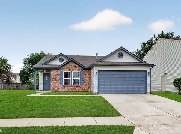 2203 Summerfield Drive, Plainfield, IN 46168