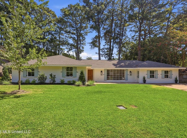 5326 Balmoral Drive, Jackson, MS 39211