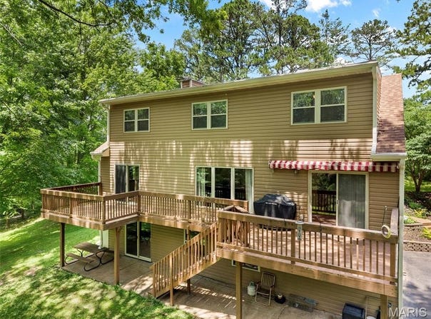 8332 Maple Grove Rd., Troy, IL 62294