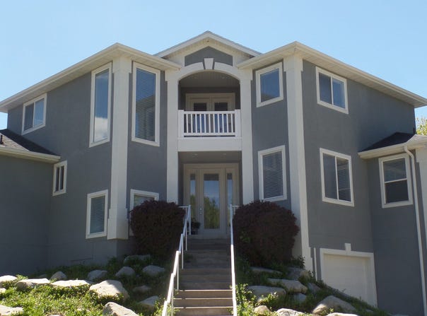 496 E SPRUCE GLEN Rd, Murray, UT 84107