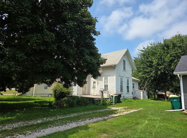 313 E North Street, Winterset, IA 50273