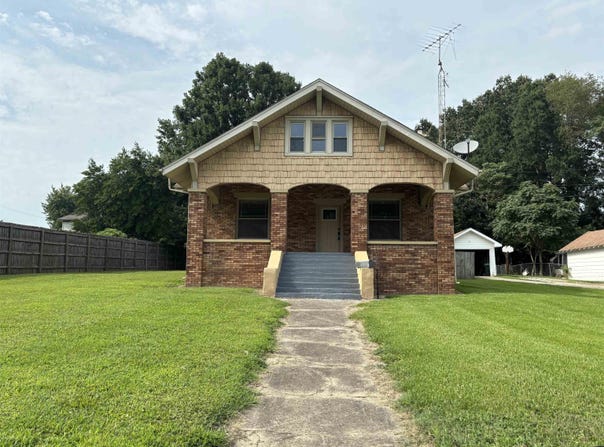 512 Third, Fulton, KY 42041